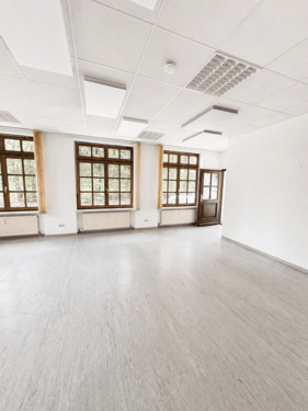 Erdgeschossfläche - Büro mit 120,00 m&sup2; in Vierkirchen zur Miete