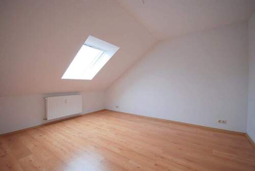 Schlafzimmer 1.jpg - 