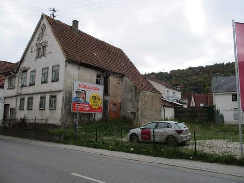 Straßenansicht.JPG - Grundstück in Burladingen