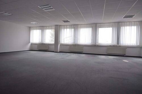 Büro - Halle in Ziesendorf zum Kaufen