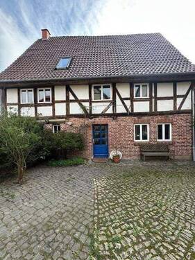 Haupthaus Vorderansicht - 4 Zimmer Mehrfamilienhaus, Wohnhaus zum Kaufen in Bodensee