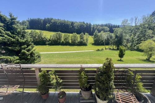Balkon EG - Freistehendes Ferienhaus mit spektakulärem, unverbautem Naturblick!