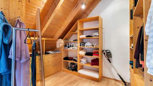 1. OG Ankleidezimmer 1 - 