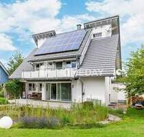 Architektenhaus mit unverbaubarem Naturblick, Geothermie & Gartenidylle - Löffingen
