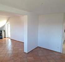 Einfach sofort einziehen! Toll renovierte 3-4 Zimmer-Wohnung in grüner Lage von Bovenden-Harste