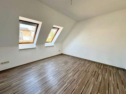 Zimmer 3 - 