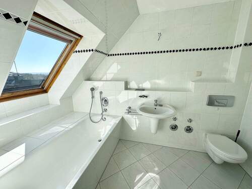 Bad mit Fenster - 