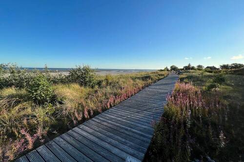 Kurzer Weg zum Blockbohlenweg - Grundstück in Nieblum zum Kaufen