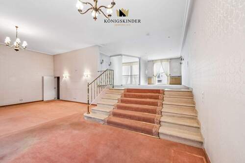 Attraktive Empore mit WohnbereichD - 5 Zimmer Einfamilienhaus zum Kaufen in Baden-Baden