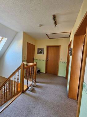 Flur im Dachgeschoss.jpg - 