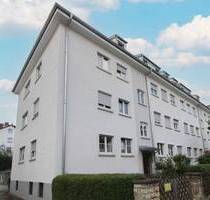 Dachgeschosswohnung mit Potenzial und Carport in Citylage - Stuttgart Ost