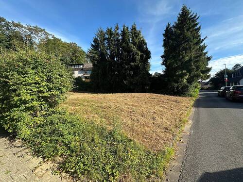 unbebautes Grundstück - 