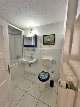 Badezimmer2.JPEG - 3 Zimmer Etagenwohnung in Kollnburg