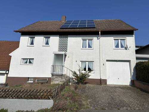 Außen - Einfamilienhaus in Rottweil-Zepfenhan mit großem Grundstück und Platz für Ideen