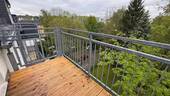 IMG_9649 - TOP sanierte DG-Whg. mit Balkon zum Innenhof und Bad mit Wanne !!!!