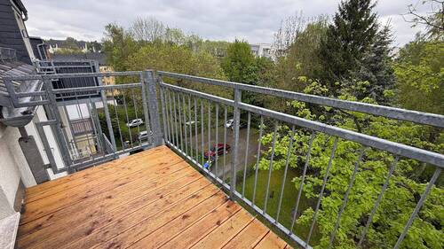 IMG_9649 - TOP sanierte DG-Whg. mit Balkon zum Innenhof und Bad mit Wanne !!!!