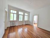Zimmer 2 - 3 Zimmer Etagenwohnung in Göttingen