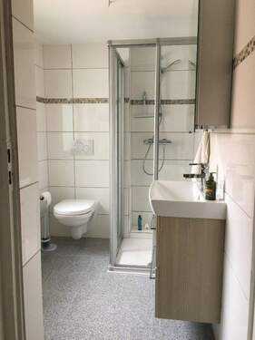 Hinterhaus neues Duschbad - 