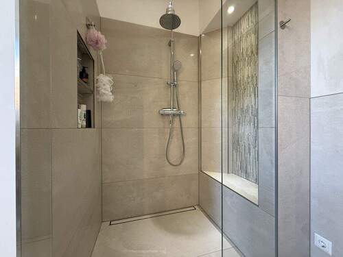 1. Badezimmer - 