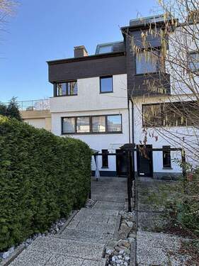 Ansicht Eingang ETW 2 - 8 Zimmer Mehrfamilienhaus, Wohnhaus zum Kaufen in Essen / Kupferdreh