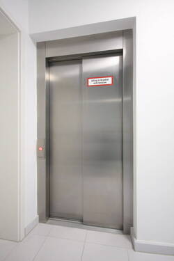 Fahrstuhl - 