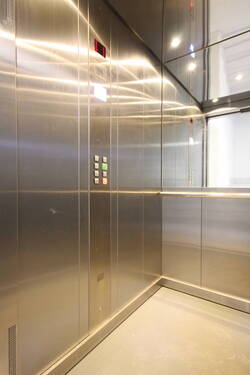 Fahrstuhl - 