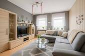 Wohnzimmer - 3 Zimmer Doppelhaushälfte zum Kaufen in Brake