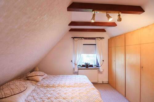 Schlafzimmer DG - 