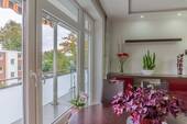 Blick zum Balkon - 