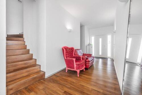 Flur im EG - 7 Zimmer Doppelhaushälfte in Hamburg / Groß-Flottbek