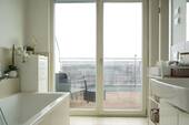 Bad mit Zugang Dachterrasse - 