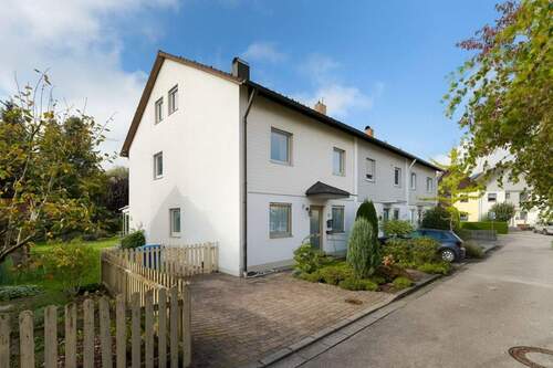 Hauseingang - 5 Zimmer Reihenendhaus in Nersingen