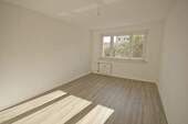 Schlafzimmer - Etagenwohnung mit 60,70 m² in Halle (Saale) zur Miete