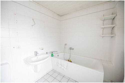 Hinterhaus - Wannenbad - 