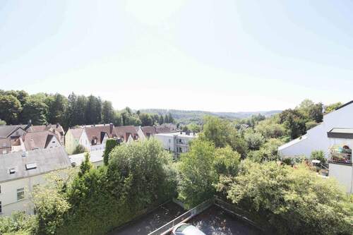 Balkon - Eigentumswohnung mit Potenzial in gepflegtem Haus und ruhiger Lage