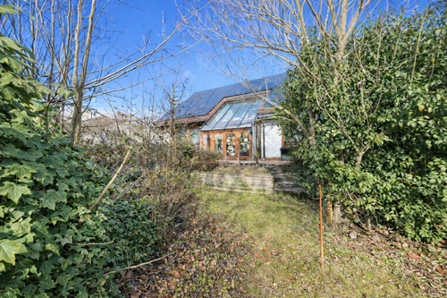 Außenansicht - Familientraum in Herrenberg-Kayh - Viel Platz, gehobene Ausstattung, idyllischer Garten!