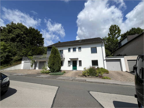 Peter Dondorf Immobilien - 9 Zimmer Einfamilienhaus zum Kaufen in Aachen