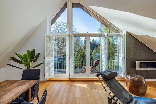 Wohnzimmer - 3 Zimmer Etagenwohnung zum Kaufen in Hamburg