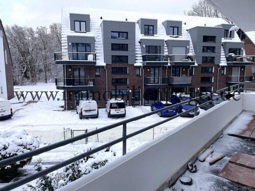 Balkon rechts - Etagenwohnung mit 78,30 m&sup2; in Hamburg zur Miete