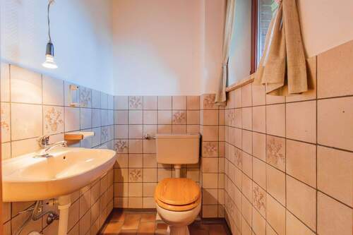 Gäste-WC-EG - Einfamilienhaus mit 119,20 m&sup2; in Hohn zum Kaufen