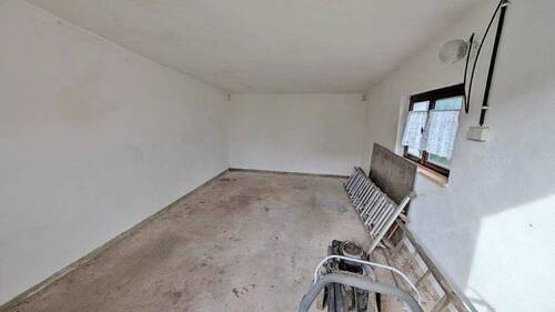 Garage - 