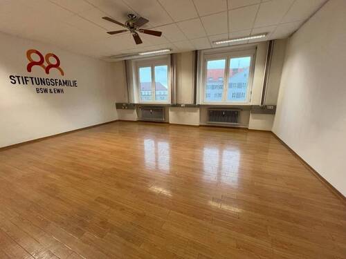 Büroraum - Büro mit 339,90 m² in Nürnberg zur Miete