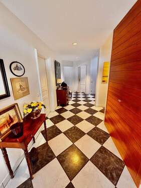 Flur EG - 5 Zimmer Einfamilienhaus zum Kaufen in Hannover