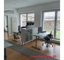 Zwei Einzel-Cowork-Schreibtische im Düsseldorfer Altbau - flexibel, sofort