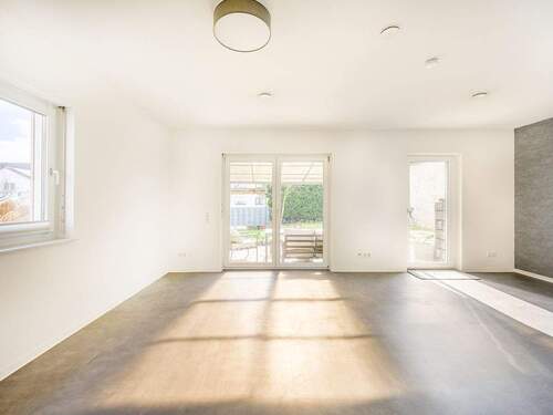 Wohnzimmer - 5 Zimmer Einfamilienhaus zum Kaufen in Stutensee / Friedrichstal