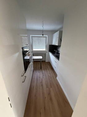 Küche vom Eingang - Etagenwohnung mit 74,00 m&sup2; in Viersen zur Miete