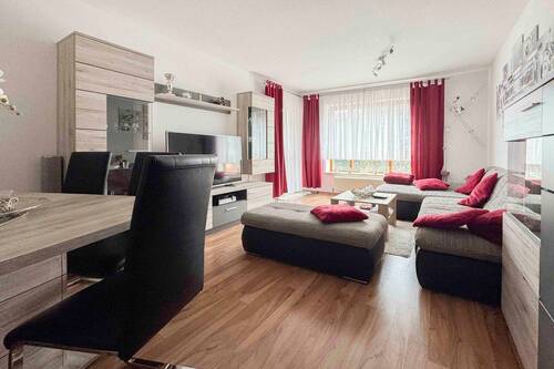 Wohnzimmer 2 - 3 Zimmer Einfamilienhaus in Neumarkt i.d. OPf.