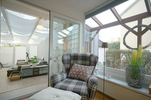 Blick zum Wintergarten - 