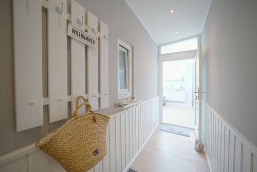 Eingangsbereich Anbau - 