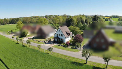 Luftaufnahmen - Einfamilienhaus mit 135,00 m&sup2; in Dünsen zum Kaufen